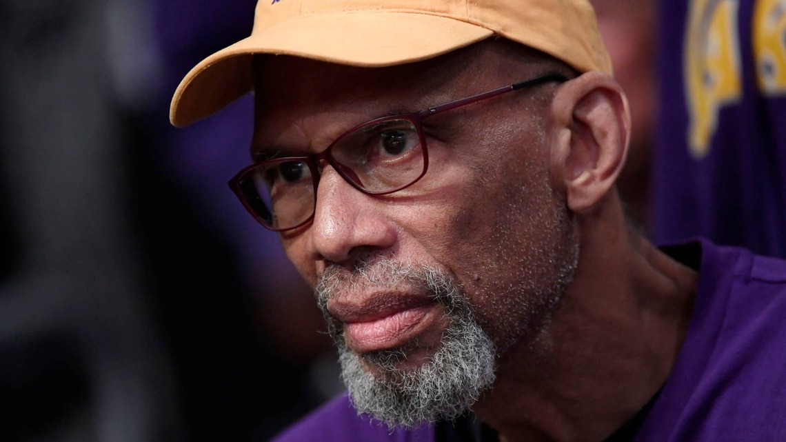 Kareem Abdul-Jabbar Suggests LeBron James Should Return to Cleveland for Final Year 
