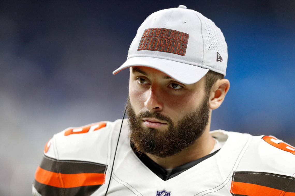  Cleveland Browns quarterback Baker Mayfield (6) looks on from the sidelines during the fourth quarter against the Detroit Lions at Ford Field. (Credit: Raj Mehta-USA TODAY Sports) 