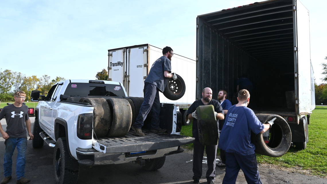 Branch County residents clear out over 1,300 tires