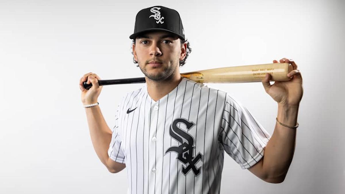  Chicago White Sox infielder Jacob Gonzalez poses for a portrait during photo day at Camelback Ranch. | Mark J. Rebilas-Imagn Images 