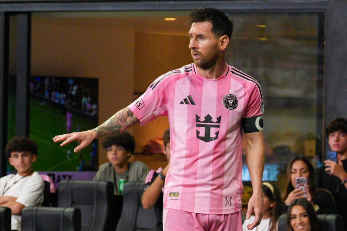 Lionel Messi en su último partido con el Inter Miami. EFE/ Alberto Boal