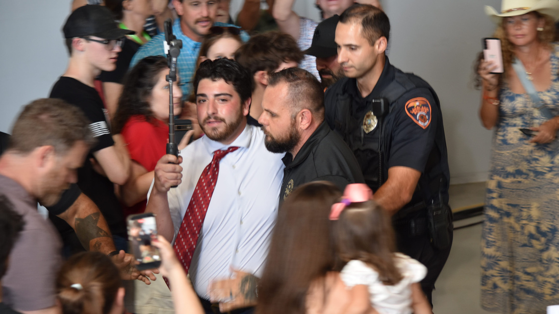 A Florida legislative candidate heckled JD Vance and wound up in jail