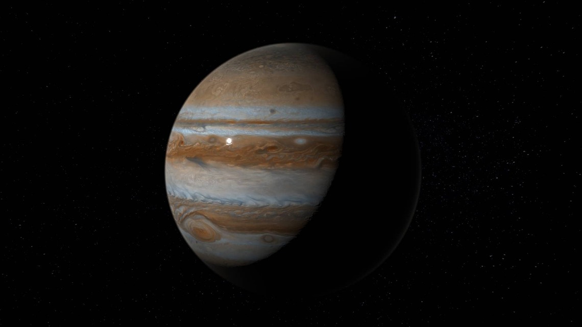 Two Bright 'Kissing Planets' Are Aligning in Tonight's Sky and You Can See the Rare Event Without a Telescope 