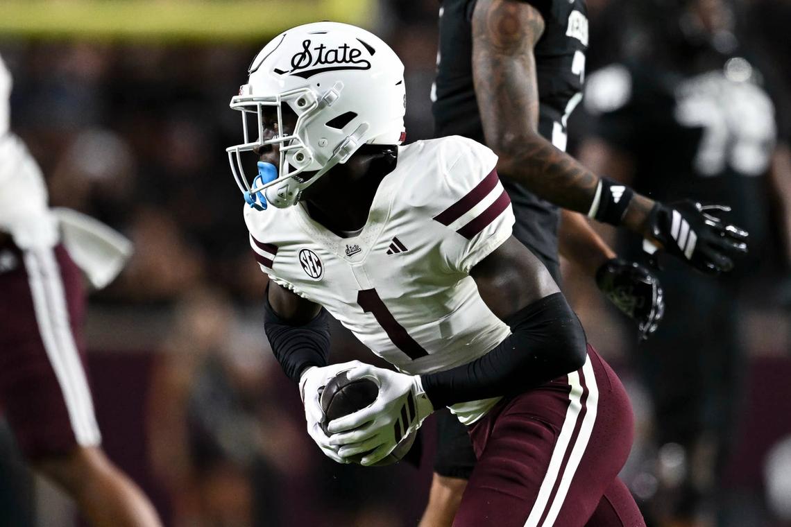  Mississippi State CB Kelley Jones has a rare combination of size and athleticism. (Maria Lysaker-Imagn Images) 