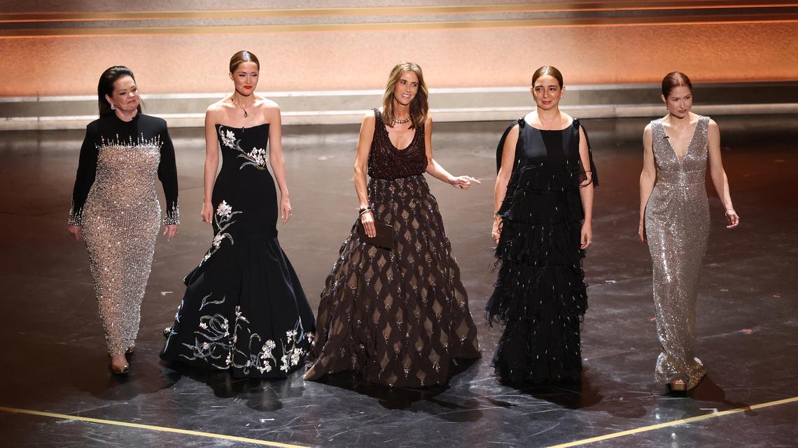 Wendi McLendon-Covey on why she missed the ‘Bridesmaids' reunion: ‘No drama. Everything is fine' 