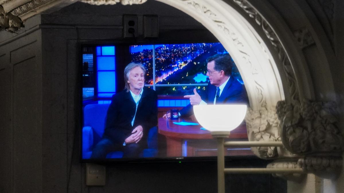 A television monitor inside the Ed Sullivan Theater shows Stephen Colbert with Paul McCartney as the last show of Stephen Colbert’s Late Show is filmed, in New York City, U.S., May 21, 2026. REUTERS/Adam Gray
