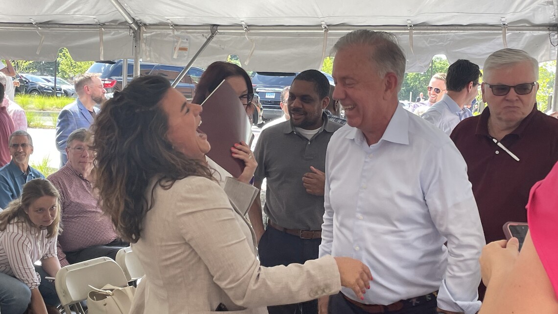 Connecticut voters eye national issues as they choose candidates to square off this November 