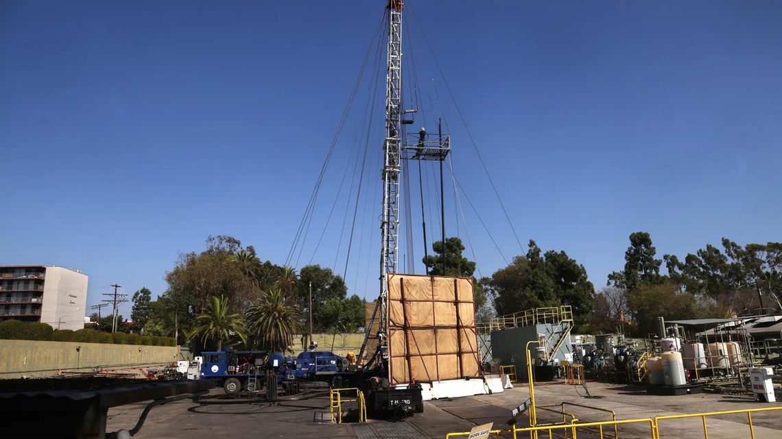 LA considers the rare closure of an active oil site in Jefferson Park 
