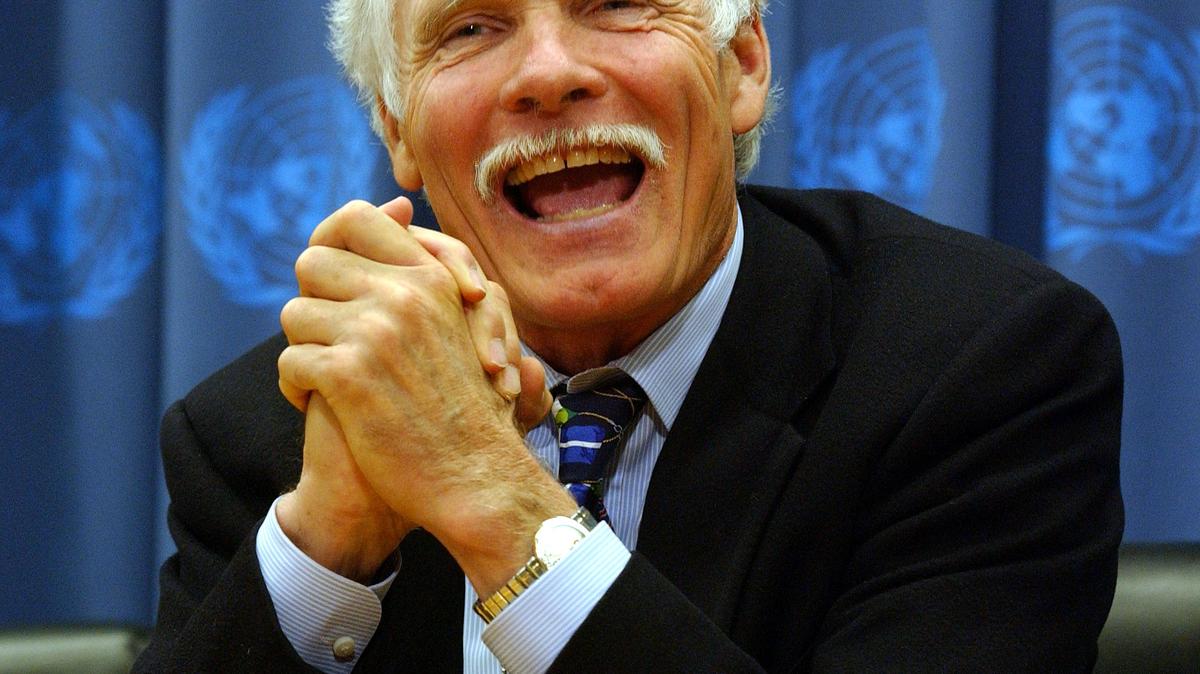 Ted Turner, philanthropist and Chairman of the Board of Directors of the United Nations (UN) Foundation, gestures as he speaks at UN headquarters Dec. 10, 2002, in New York City. Turner was appearing at the UN to celebrate the five year anniversary of his $1 billion pledge to support the UN Foundation.  (Spencer Platt/Getty Images/TNS)