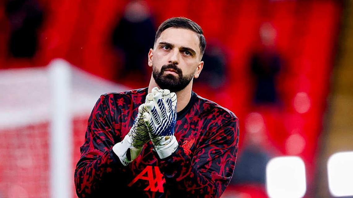  Giorgi Mamardashvili is in a race against time. | Marcel ter Bals/DeFodi Images/Getty Images 