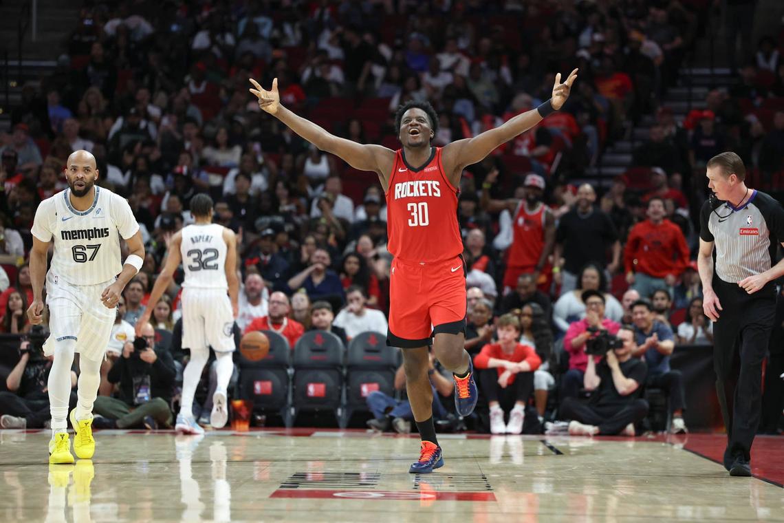  Houston Rockets center Clint Capela (30) Troy Taormina-Imagn Images
