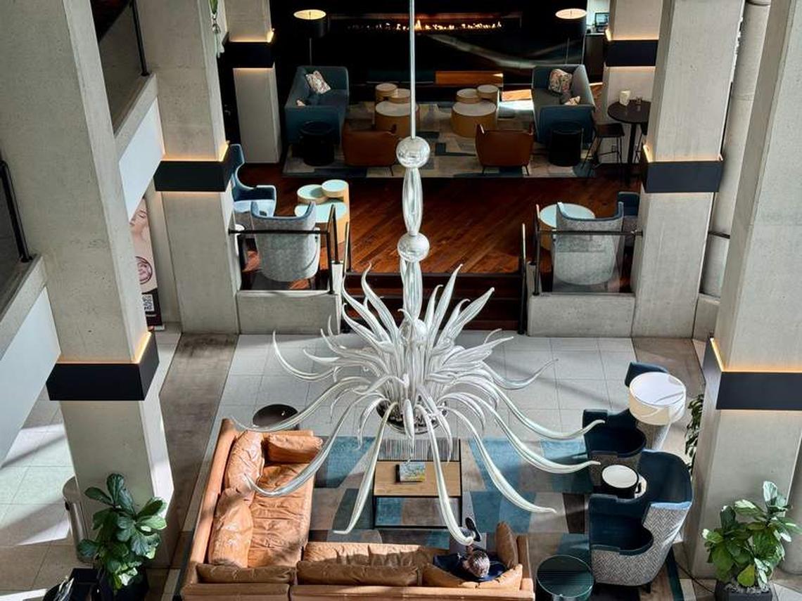  Chandelier at the Hotel Murano, blown and mirrored glass by Massimo Micheluzzi. Photo credit: Peggy Cleveland 
