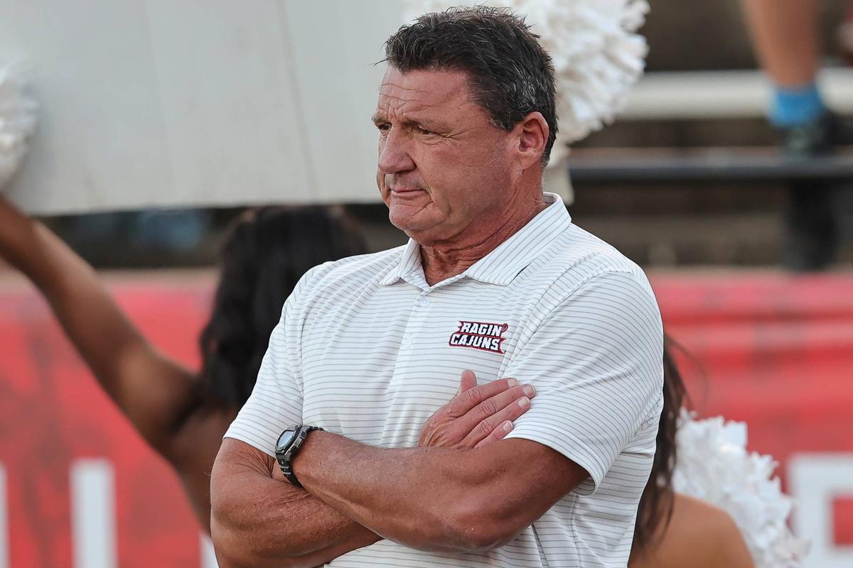  LAFAYETTE, LA - OCTOBER 01: Former LSU coach Ed Orgeron was on the sidelines during a college football game between the Louisiana Ragin Cajuns and the South Alabama Jaguars on October 01, 2022, at Cajun Field, in Lafayette, Louisiana. (Photo by Bobby McDuffie/Icon Sportswire via Getty Images) 