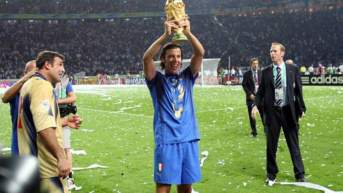  Cristian Zaccardo made just 17 appearances for Italy. | IMAGO/Ulmer 