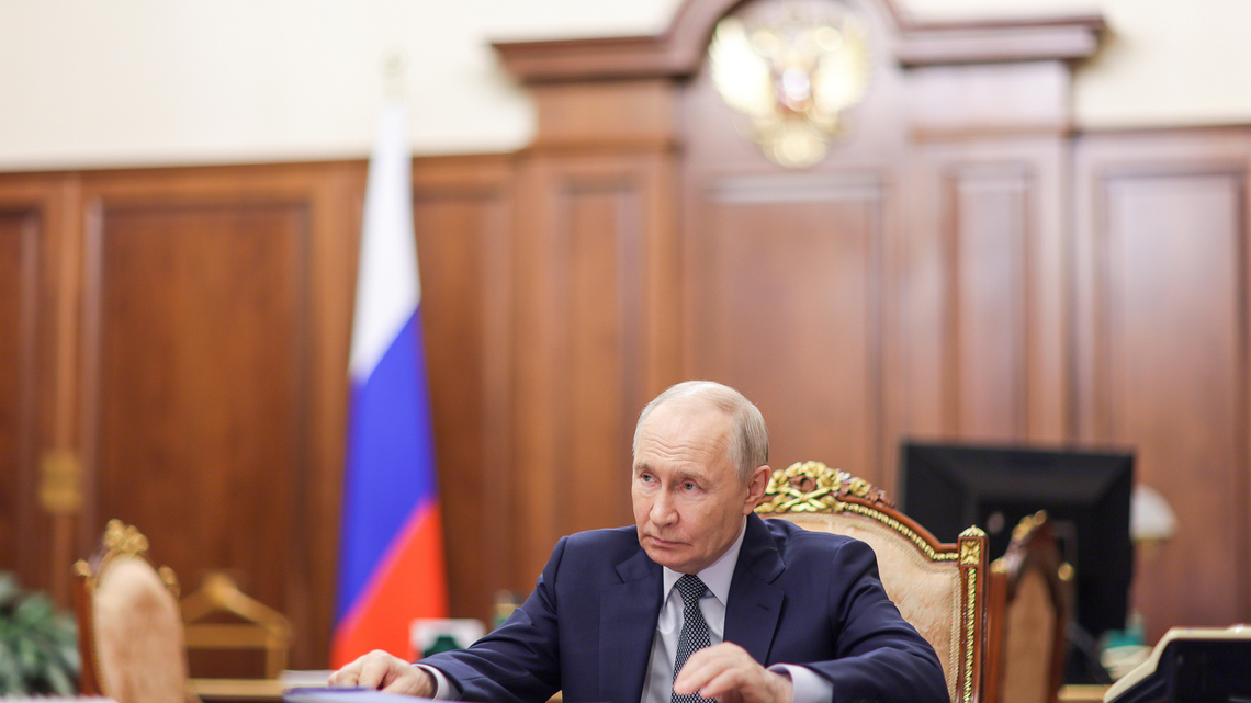 Putin moves to escalate war in Ukraine as talks at dead end