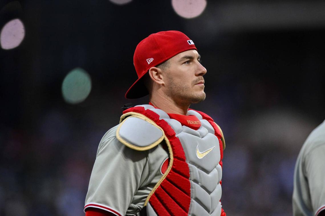  Philadelphia Phillies catcher J.T. Realmuto (10) 