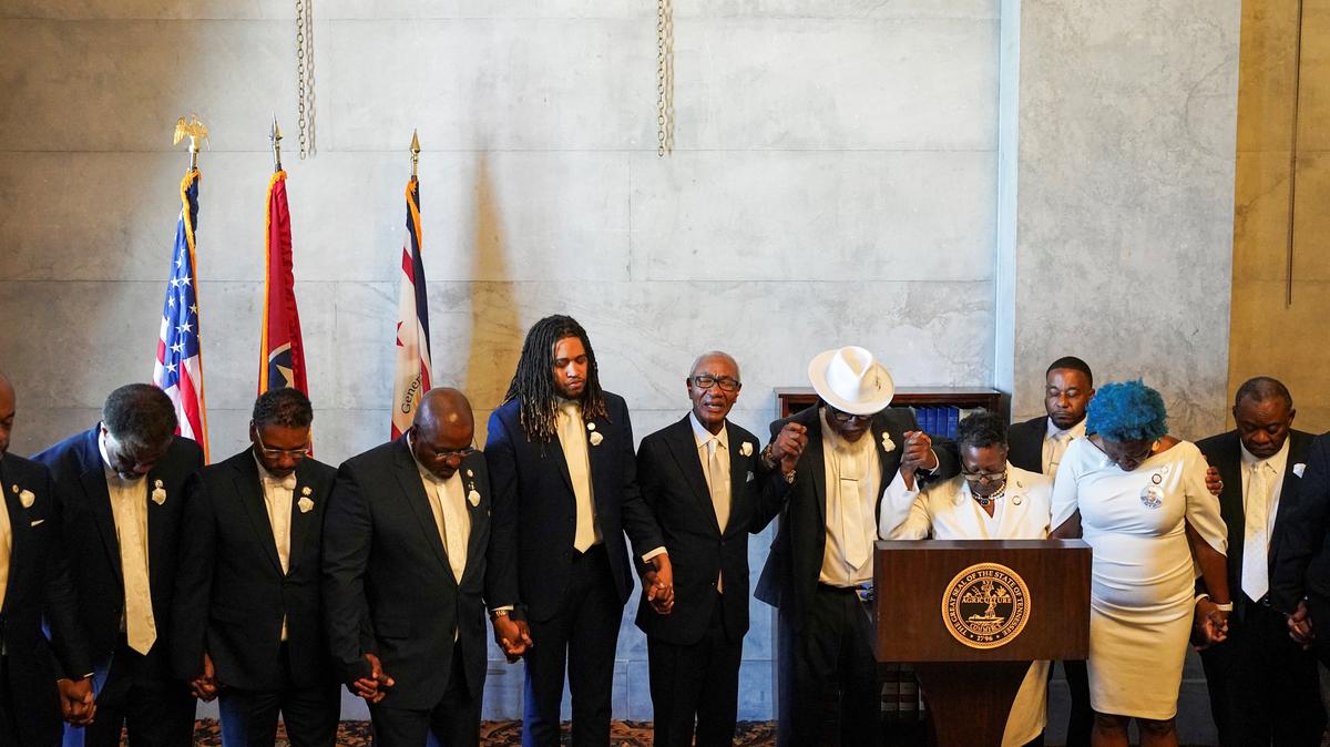 Democratic House representatives hold hands in prayer after leaving the floor session of the Tennessee House of Representatives in protest of efforts by the state's Republican leadership to redistrict congressional election maps, in Nashville, Tennessee, U.S., May 7, 2026. REUTERS/Seth Herald