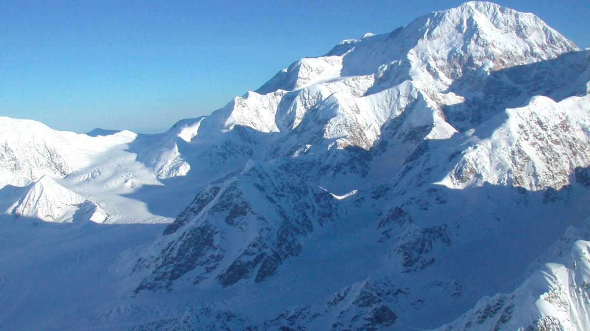 FILE PHOTO: Undated handout photo courtesy of the National Park Service shows the West Buttress of Mount McKinley in Alaska. REUTERS/National Park Service/Handout/File Photo