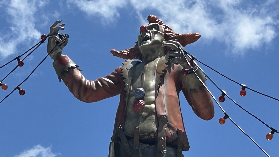 What's hot at theme parks: Halloween (yes, already)