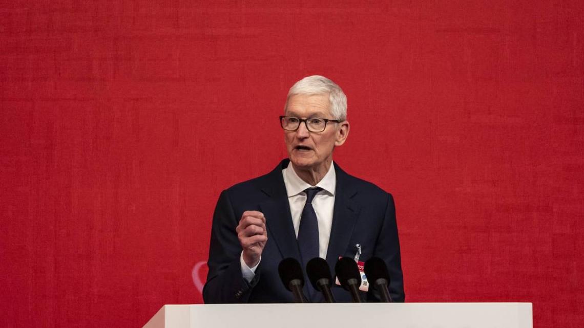 Apple's stunning AI failure and why insiders say it can win 