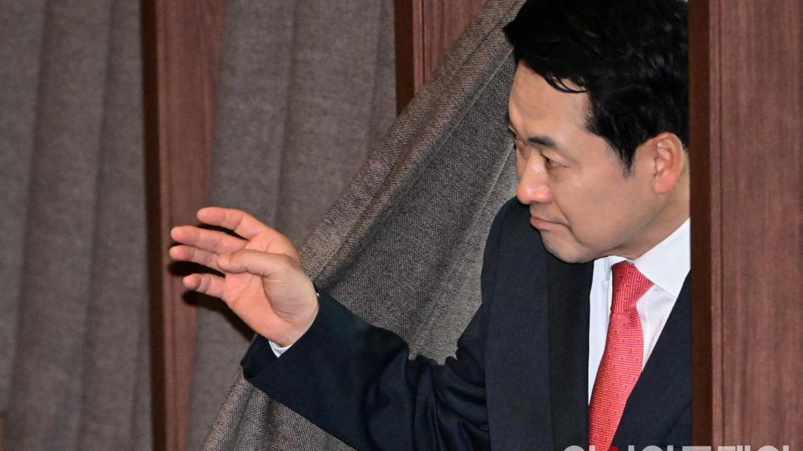 Charges dropped against DPK Busan mayoral candidate; PPP cries foul 