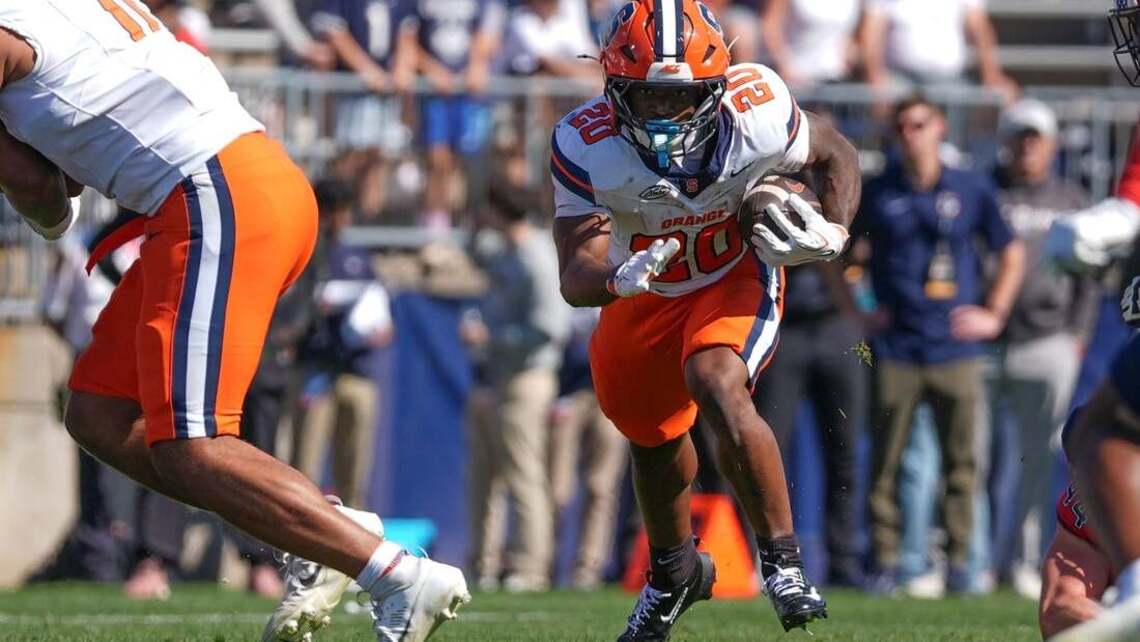 QB Amari Odom shines in first start as Syracuse nips UConn in OT   