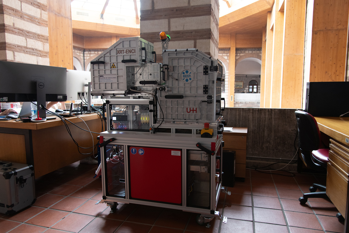 In an undated image provided by Samaneh Ehteram, an X-ray scanning device created by a team of historians, scientists and engineers to study 4,000-year-old letters encased in clay envelopes. More than half a million cuneiform artifacts have been unearthed throughout the Middle East, but many remain tightly sealed within clay envelopes. (Samaneh Ehteram via The New York Times) -- NO SALES; FOR EDITORIAL USE ONLY WITH NYT STORY XRAY SCANNER LETTERS BY KATHERINE KORNEI FOR JUNE 23, 2026. ALL OTHER USE PROHIBITED. --