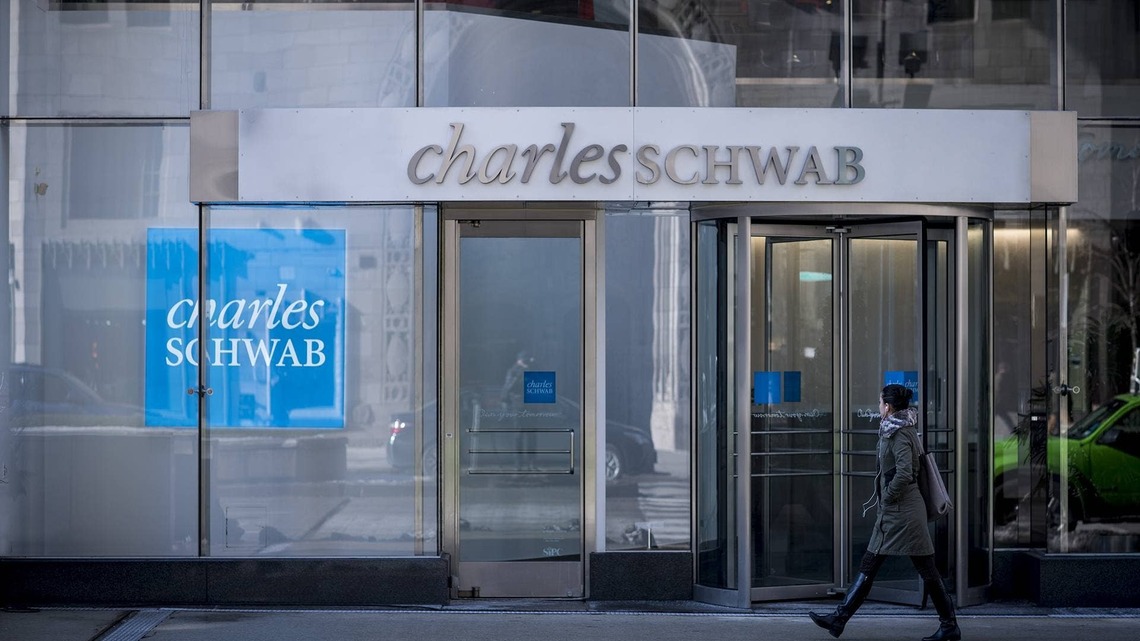 Schwab outlines a Roth IRA blueprint worth over $700K