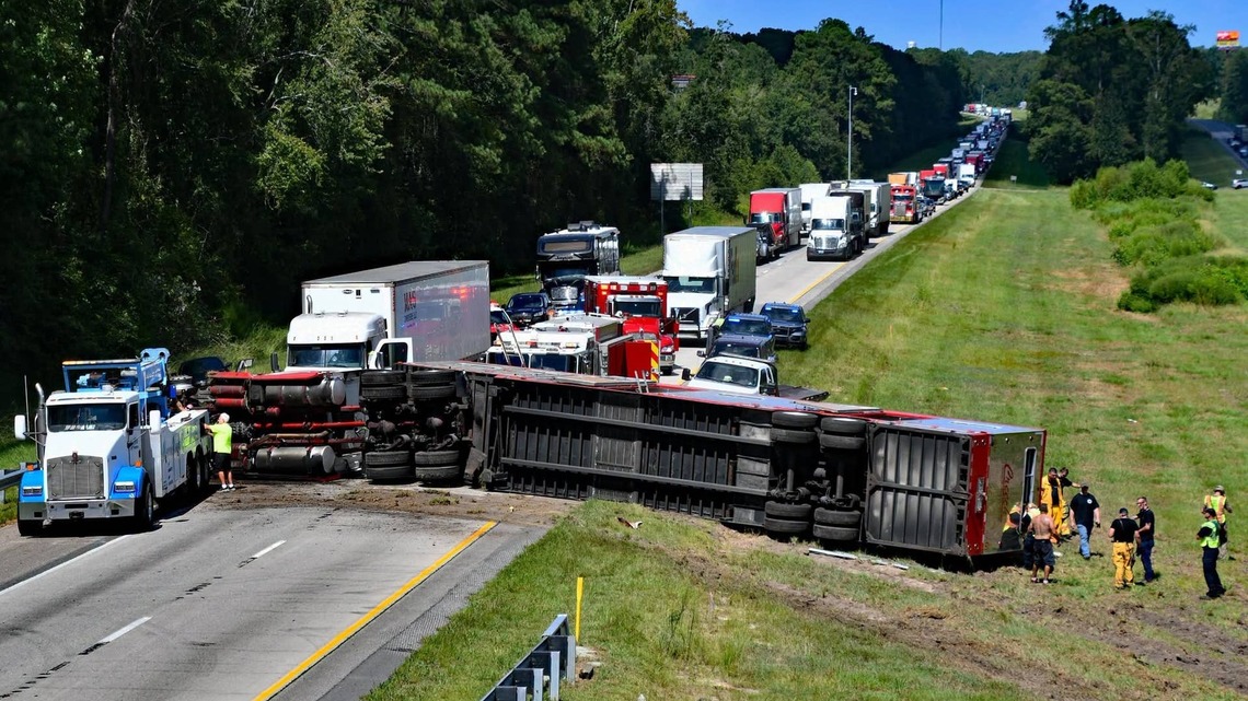'Nothing Short Of A Miracle': 2-Year-Old Filly Survives Tractor Trailer Turnover In South Carolina 