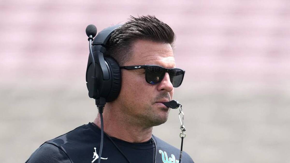  May 2, 2026; Pasadena, CA, USA; UCLA Bruins coach Bob Chesney reacts during the spring game at Rose Bowl. Mandatory Credit: Kirby Lee-Imagn Images | Kirby Lee-Imagn Images 