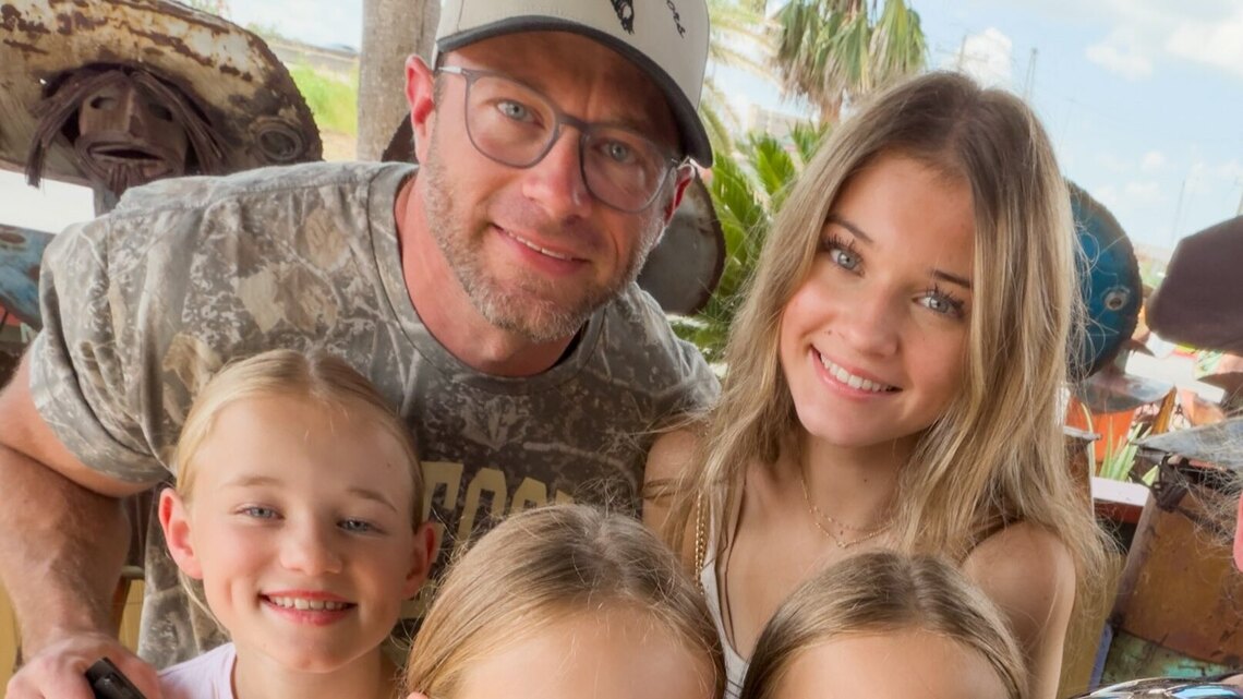 OutDaughtered's Adam and Danielle Busby Discuss Homeschooling Quintuplets 