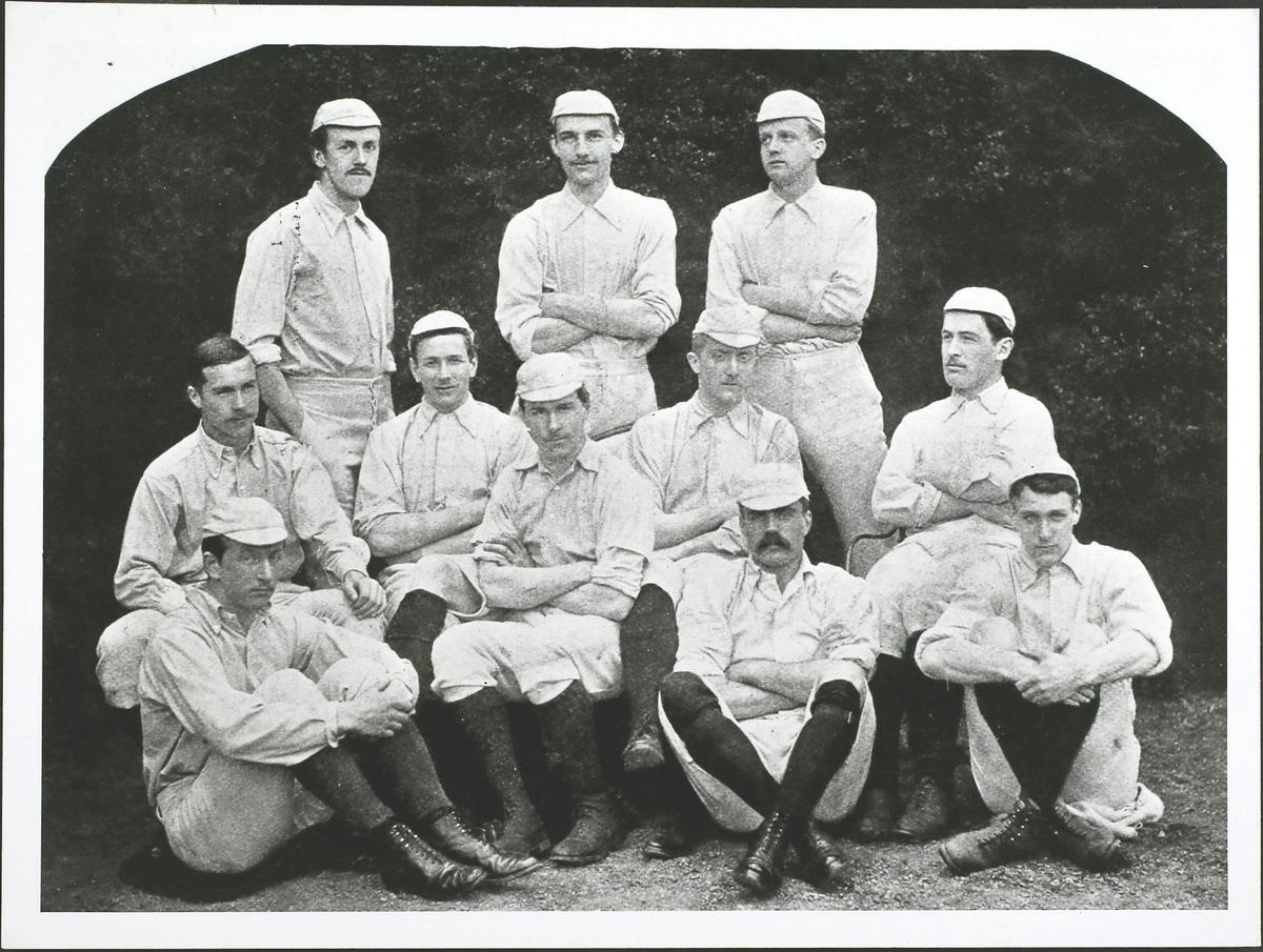  The starting 11 players of the Cambridge soccer team in an undated photo. Hulton Archive/Getty Images 