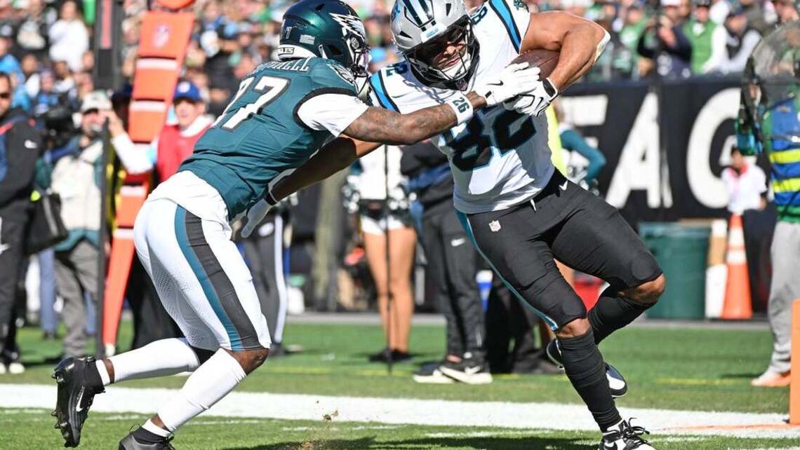 Bryce Young, Panthers control banged-up Eagles 