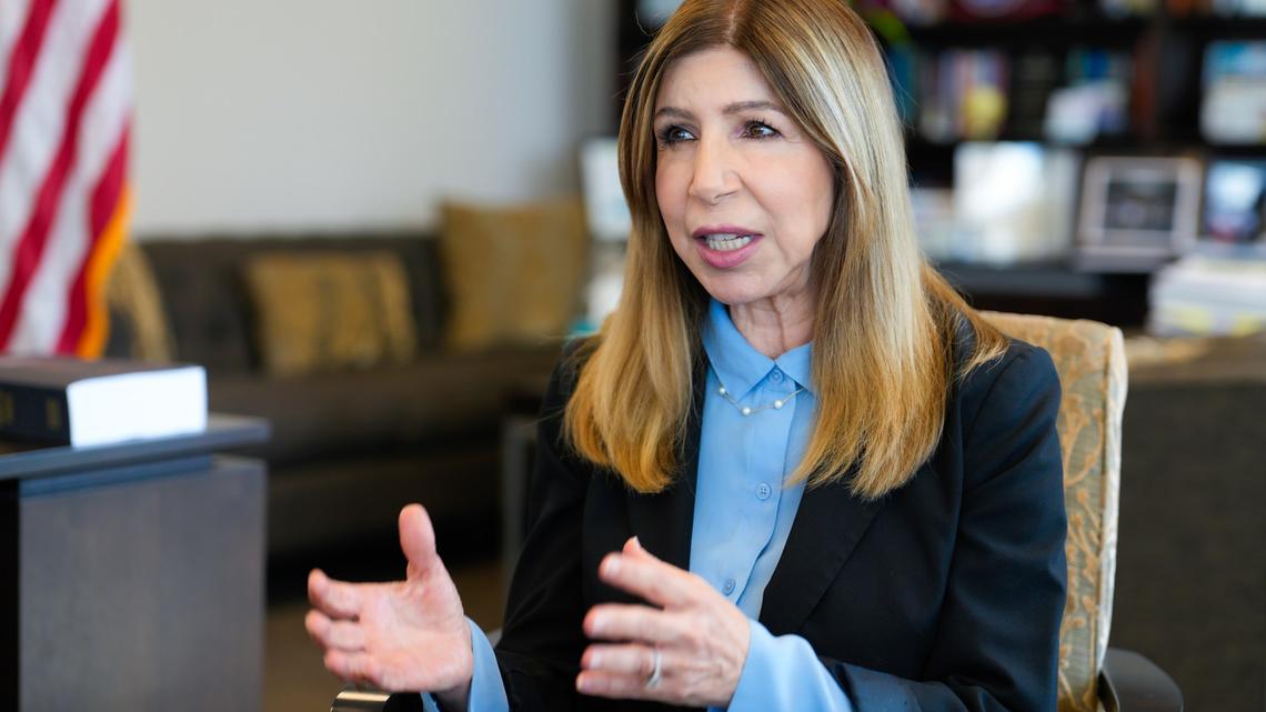 Warning: If someone says the government wants you to buy gold, it's a scam 