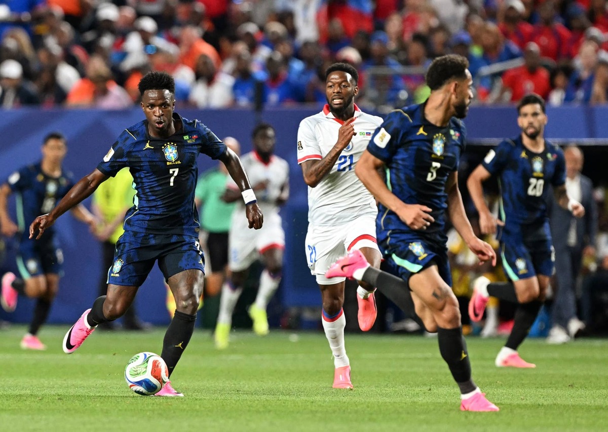  Brazil's forward #07 Vinicius Junior kicks the ball during the 2026 World Cup Group C football match between Brazil and Haiti at the Philadelphia Stadium in Philadelphia on June 19, 2026. (Photo by ROBERTO SCHMIDT / AFP via Getty Images) Photo by ROBERTO SCHMIDT / AFP via Getty Images