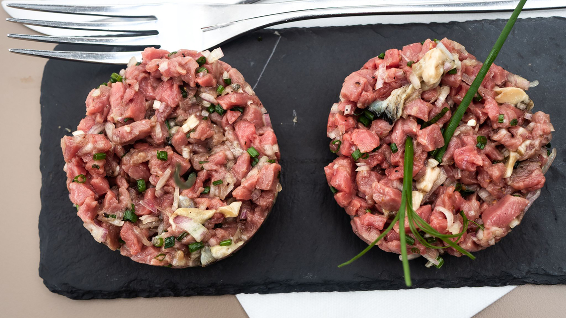 This 15-minute starter proves raw beef and oysters are a dream team