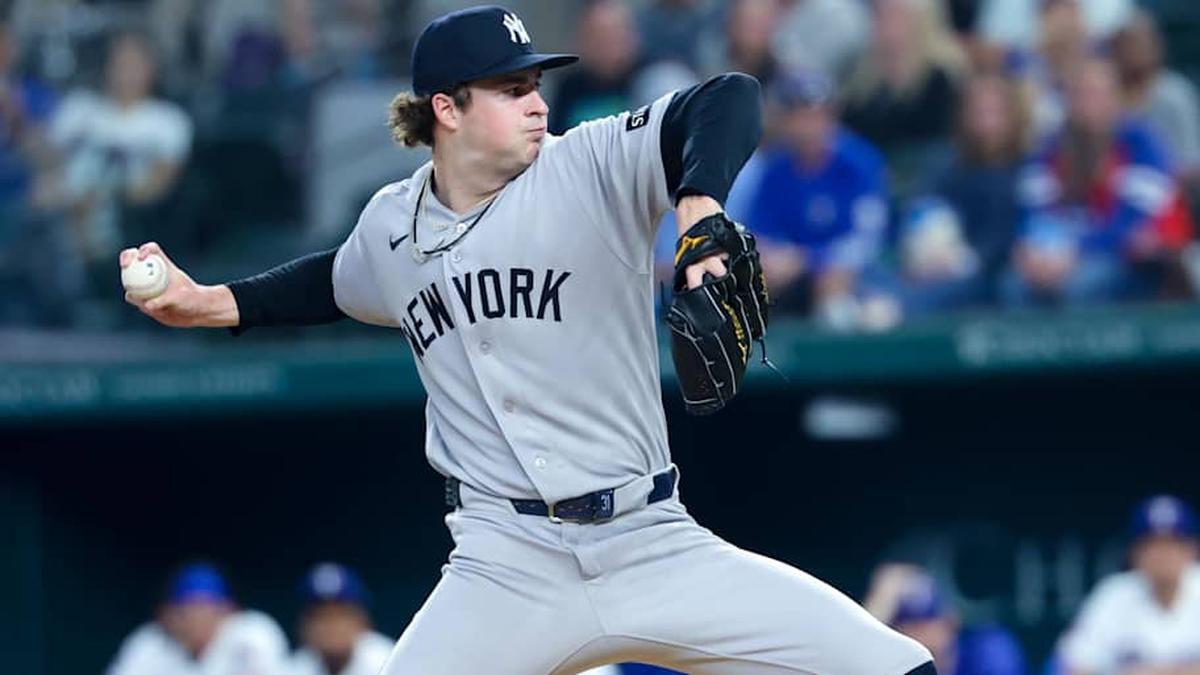  The Yankees' starting rotation has been a strength, thanks to stellar performances from arms like Cam Schlittler. | Kevin Jairaj-Imagn Images 