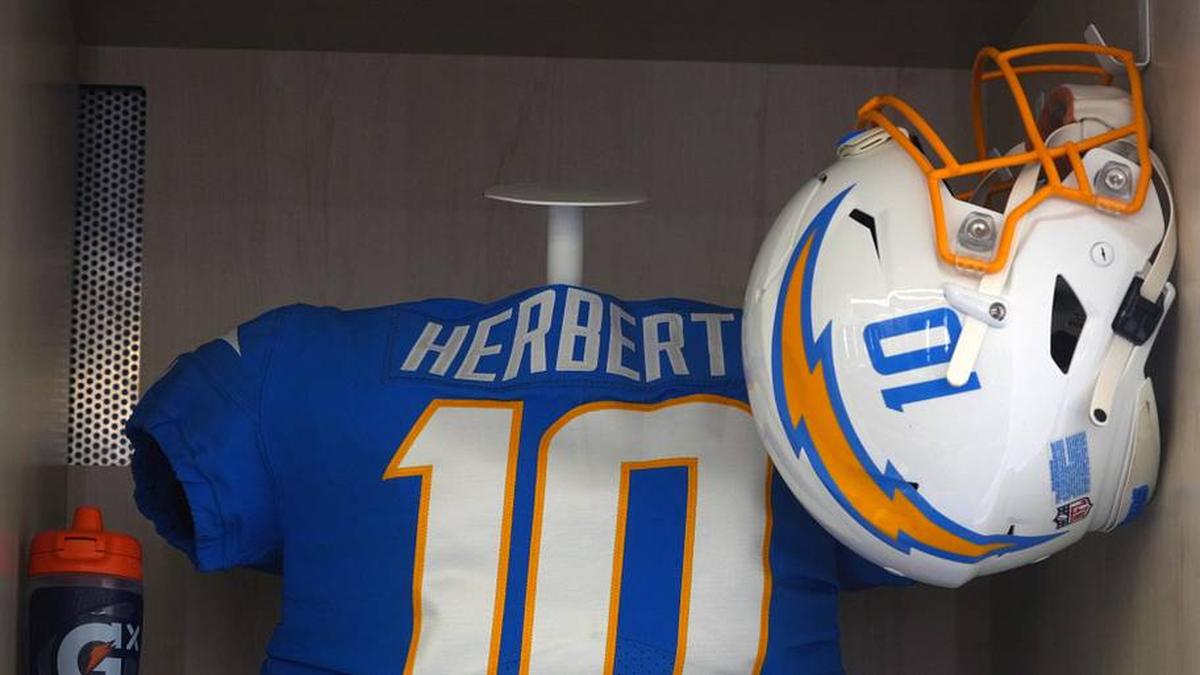  Justin Herbert | Kirby Lee-Imagn Images 