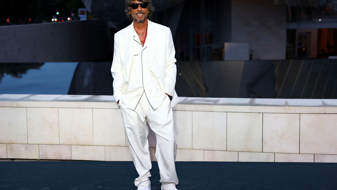 Balenciaga shows colourful jackets and minimalist sneakers in Piccioli's summer 2027 collection 