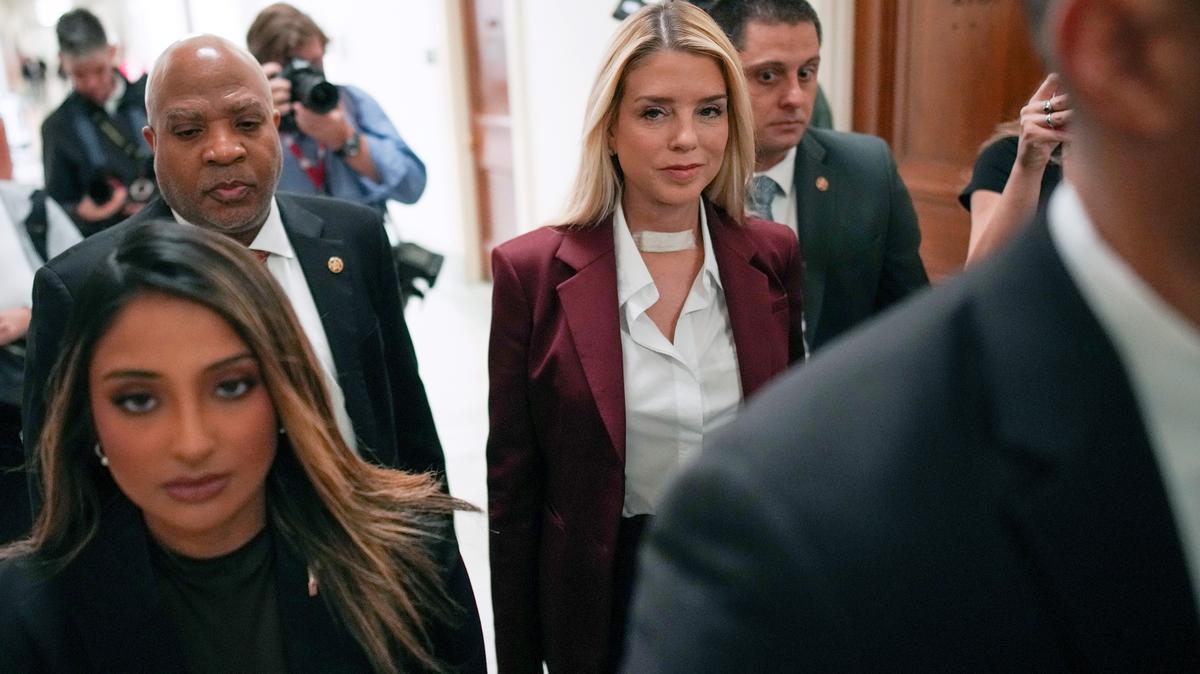 Former U.S. Attorney General Pam Bondi (C) arrives to testify at a closed-door interview with the House Oversight Committee on Capitol Hill on May 29, 2026 in Washington, DC. Bondi will be asked questions on the federal government's handling of the Jeffrey Epstein case and release of related files to the public. (Andrew Harnik/Getty Images/TNS)