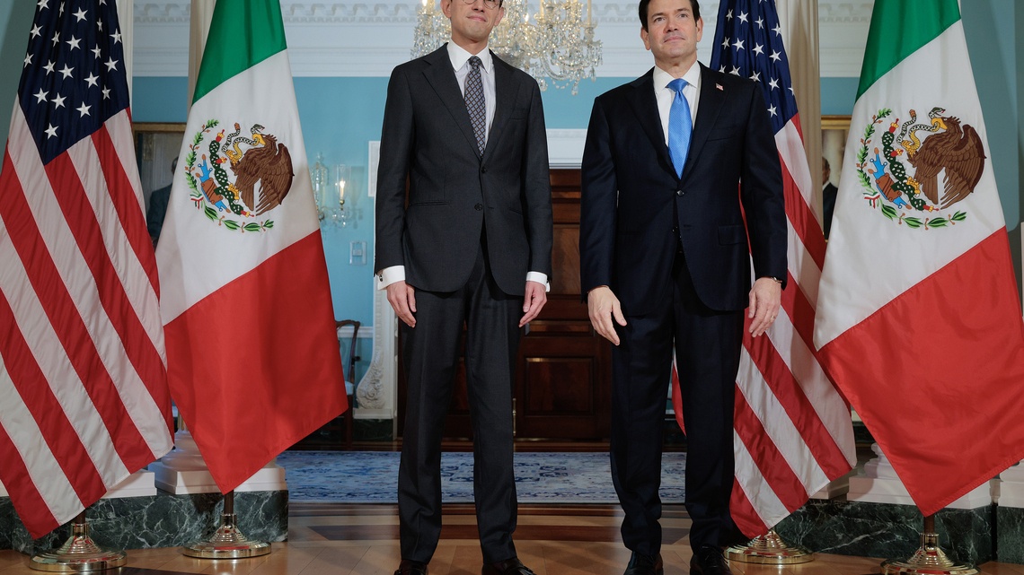 Trump presses Mexico's Sheinbaum to stop migrants at US border 