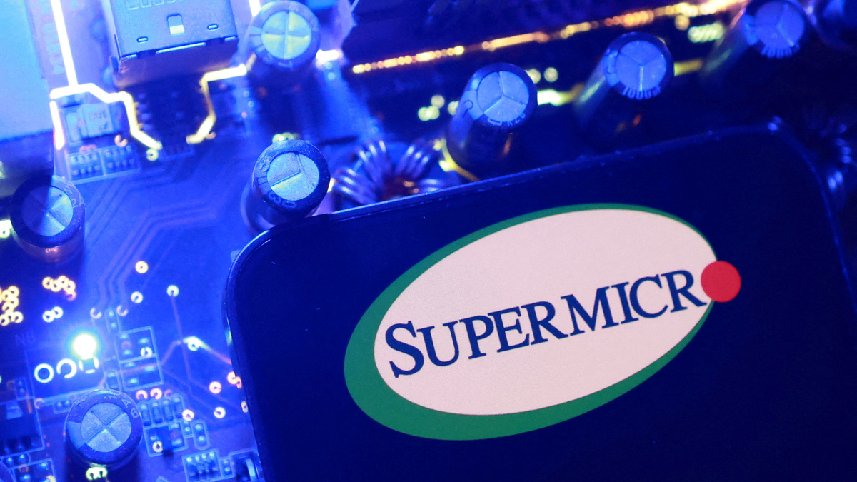 Super Micro climbs after upbeat forecast shows robust AI demand ...