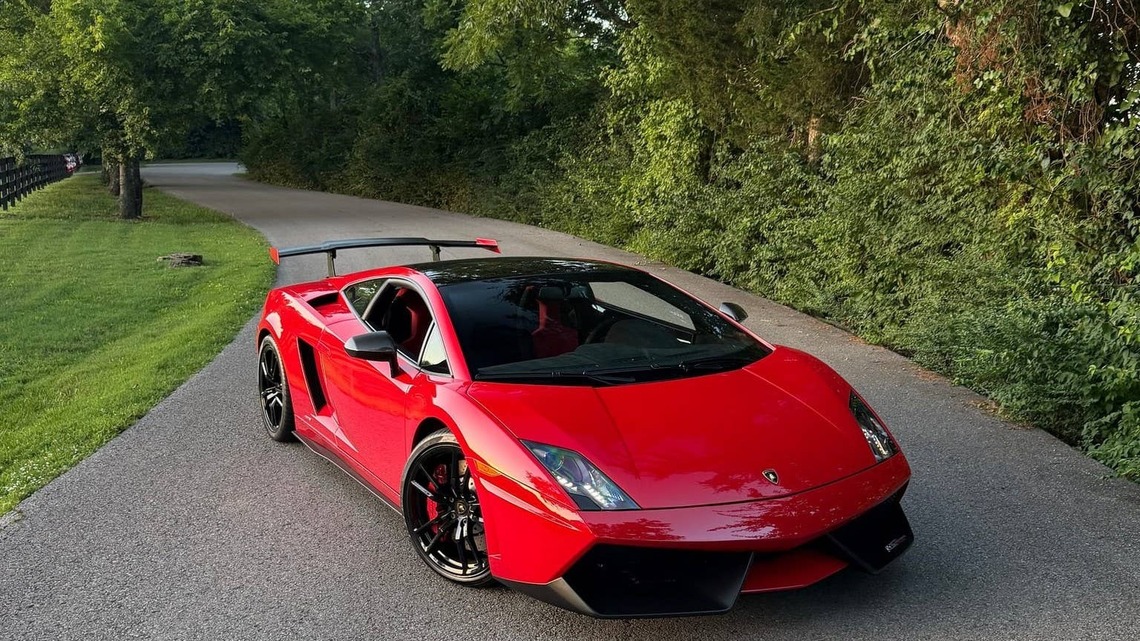 2012 Lamborghini Gallardo LP570-4 Super Trofeo Stradale for Sale With 4,700 Miles 