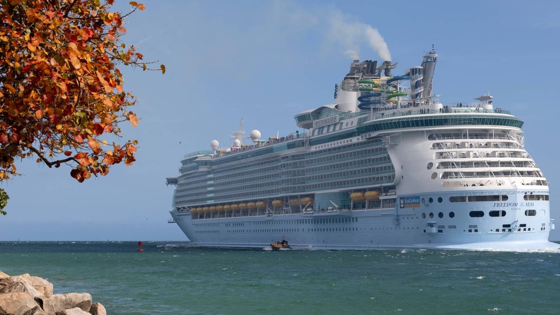 Royal Caribbean Female Passenger Survives 20 Hours Adrift and Alone in Open Sea 