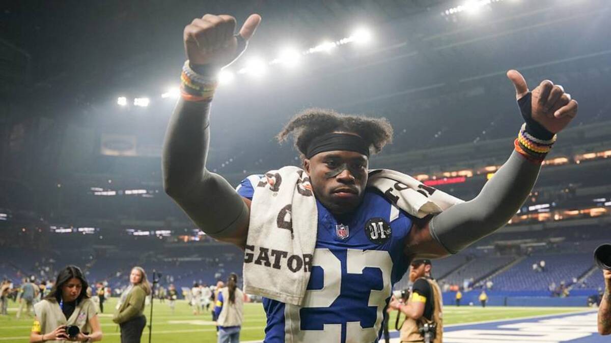  Kenny Moore II spent the first nine years of his career with the Colts. | Robert Goddin-Imagn Images 