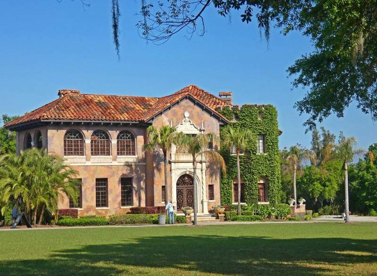  The Howey Mansion. Photo credit: Kathleen Walls 