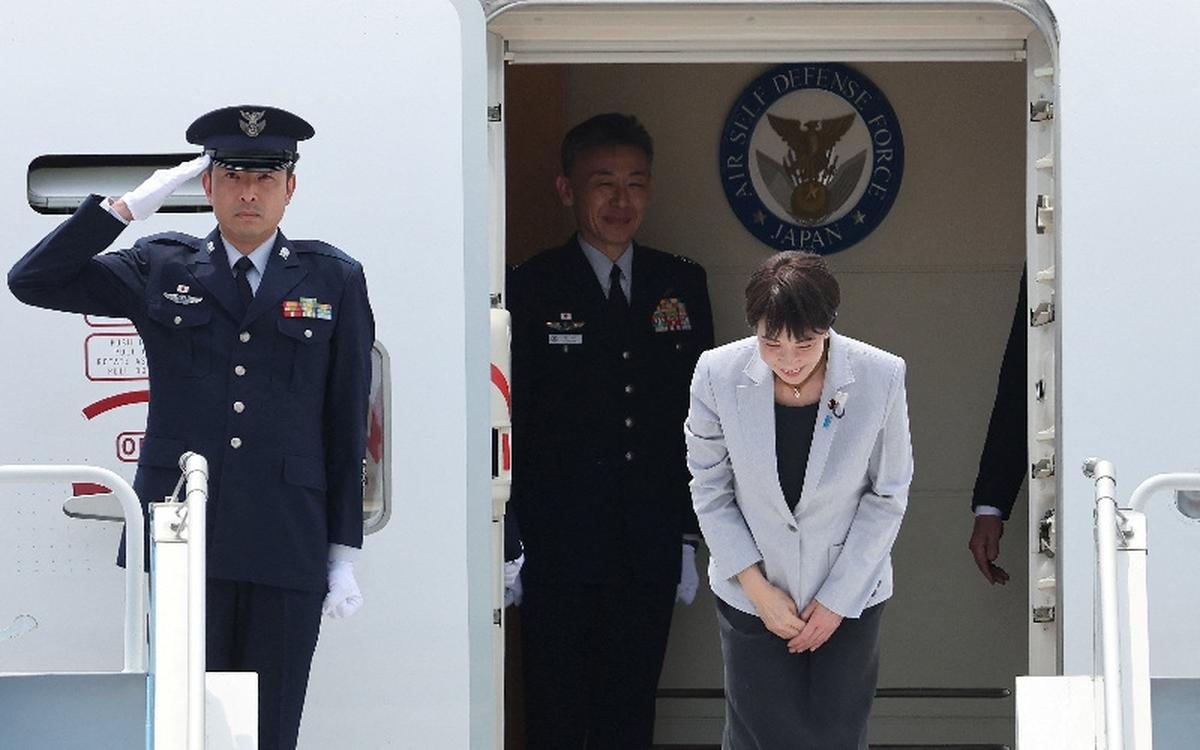 Japanese Prime Minister Sanae Takaichi bows upon her arrival at Daegu International airport in Daegu, South Korea, May 19, 2026.   Yonhap via REUTERS