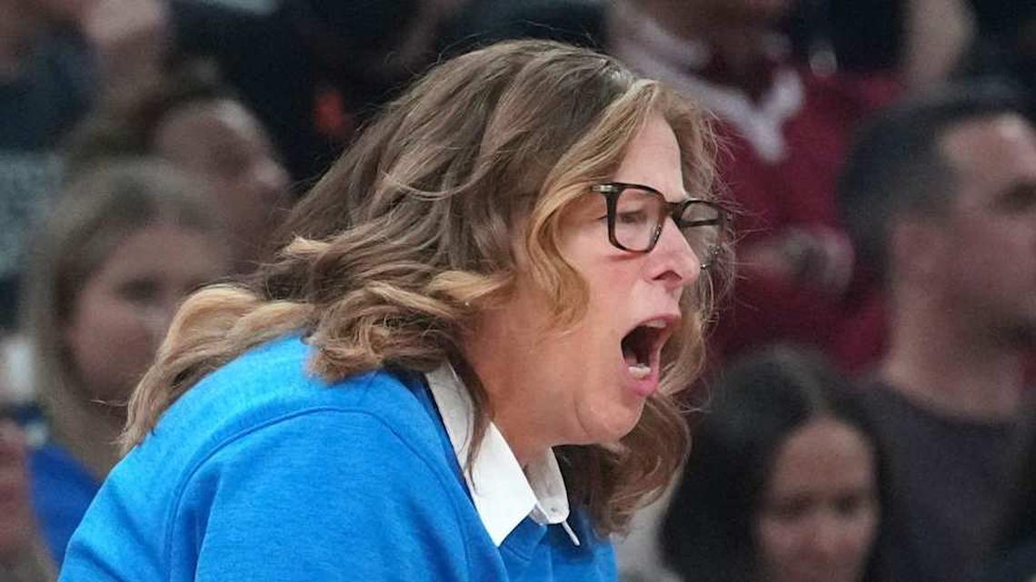  UCLA Bruins head coach Cori Close yells out to her players aas they take on the South Carolina Gamecocks during their NCAA women's basketball national championship game at Mortgage Matchup Center in Phoenix on April 5, 2026. | Joe Rondone/The Republic / USA TODAY NETWORK via Imagn Images 