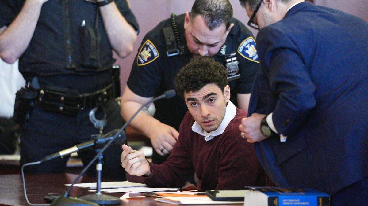Luigi Mangione appears in Manhattan Supreme Court to face murder charges for shooting UHC CEO Brian Thompson to death.