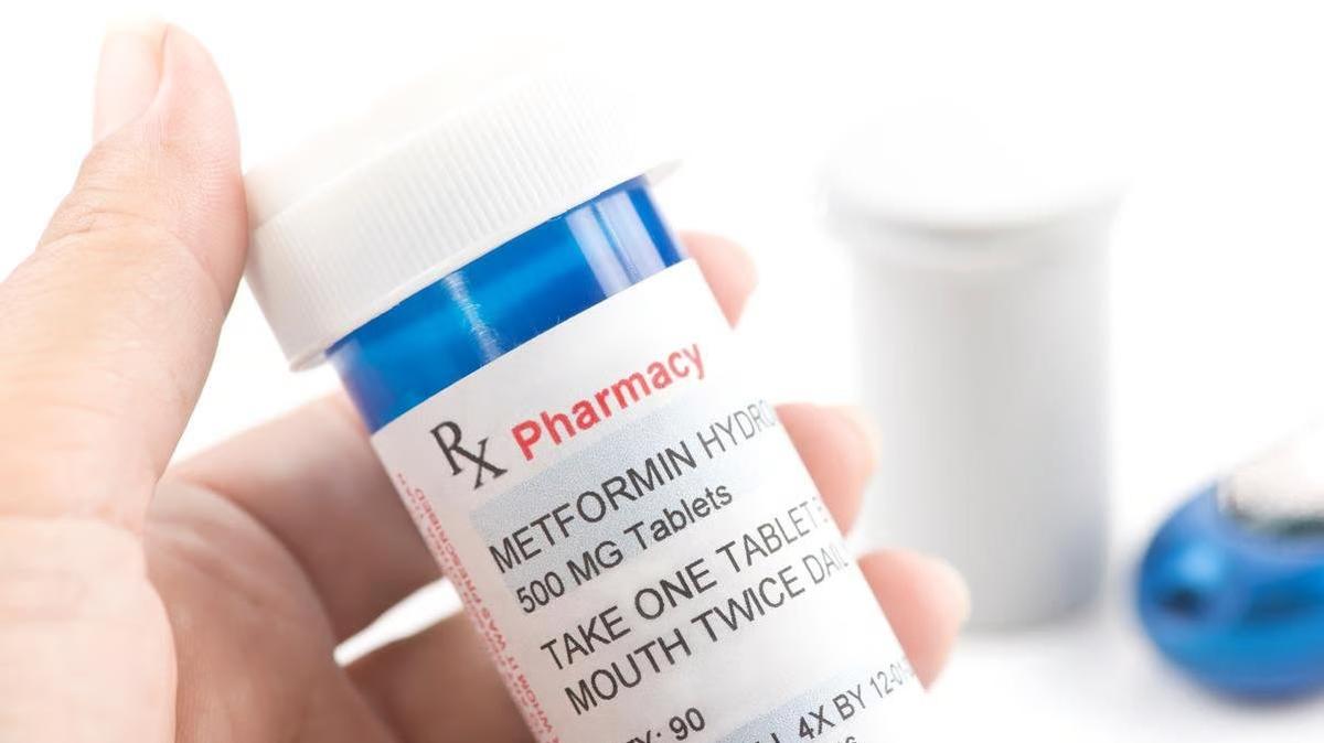 Metformin, a diabetes drug, may potentially decrease risk of basal cell carcinoma and squamous cell carcinoma for some people, study found.
